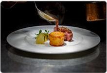 Restaurant dining deals and food offers